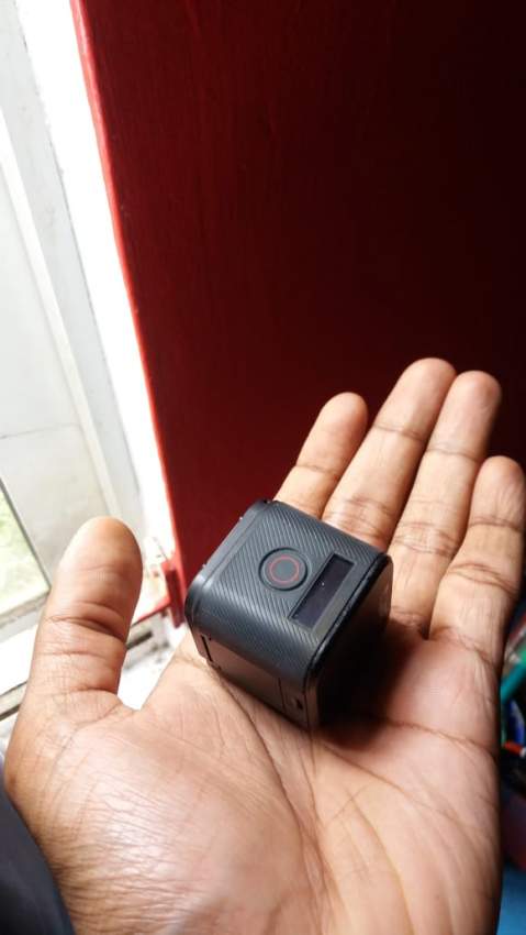 Gopro Hero 5 Session - 3 - All electronics products  on Aster Vender