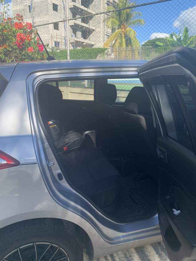 Suzuki Swift Japan Import - 1 - Compact cars  on Aster Vender