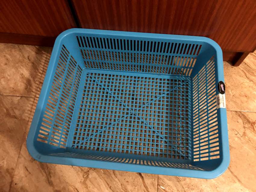 Panier en plastique - 1 - Other storage furniture  on Aster Vender