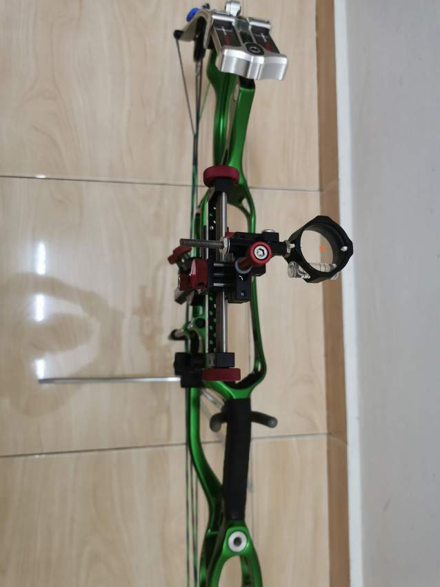 Compound Bow  on Aster Vender