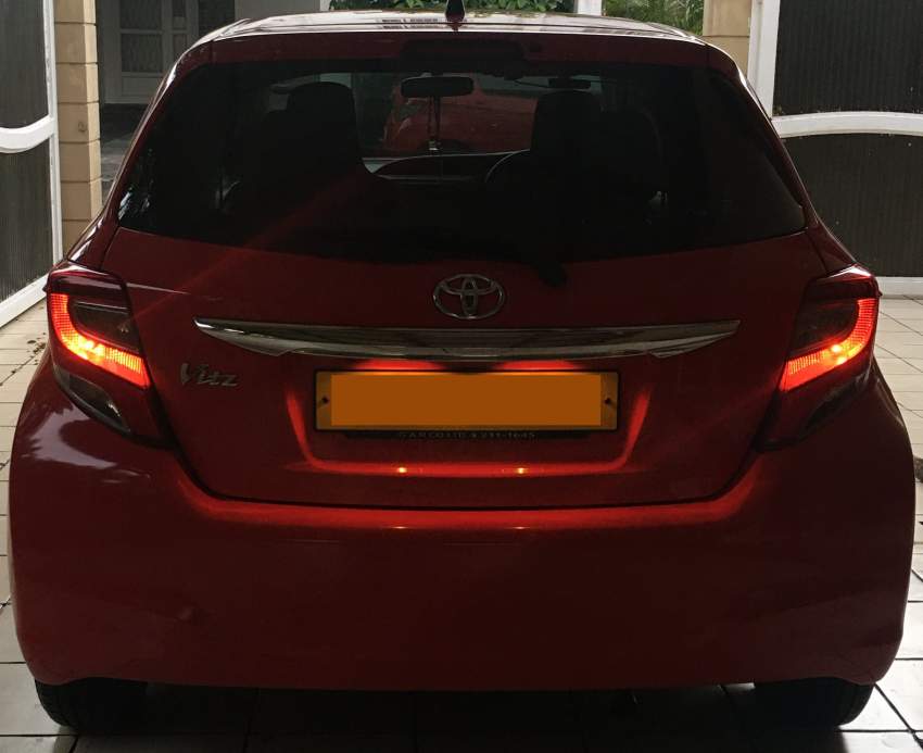 Toyota Vitz 1300cc - 2 - Compact cars  on Aster Vender