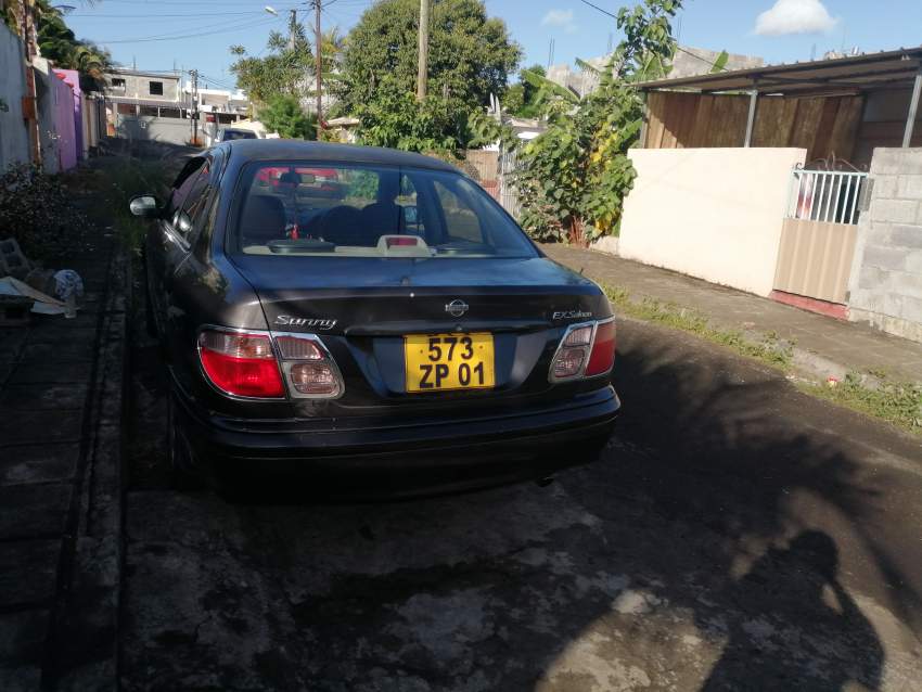 A vendre voiture Nissan n16  - 2 - Family Cars  on Aster Vender