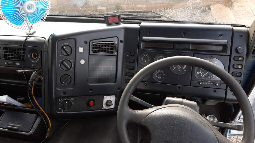 CAMION PORTEUR D'EAU - 2 - Other heavy trucks  on Aster Vender