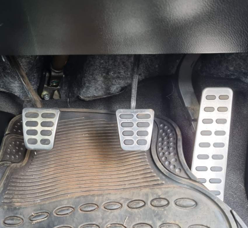 Kia Cerato SX Pack + - 7 - Family Cars  on Aster Vender