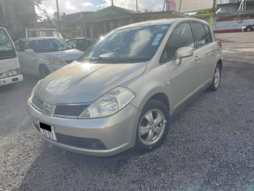 NIssan Tiida Year 07  - 2 - Compact cars  on Aster Vender