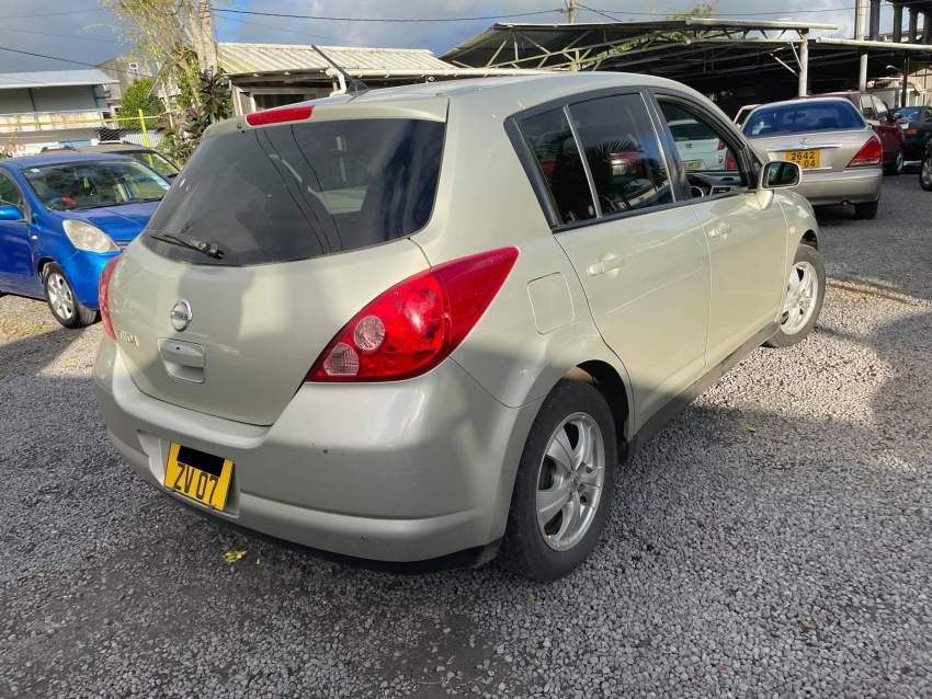 NIssan Tiida Year 07  - 6 - Compact cars  on Aster Vender