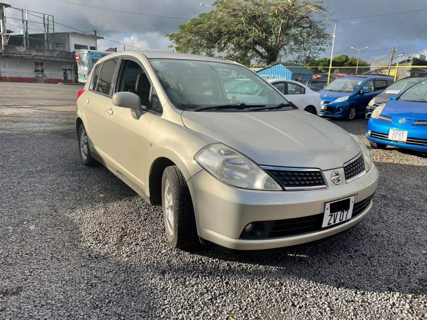 NIssan Tiida Year 07  - 3 - Compact cars  on Aster Vender