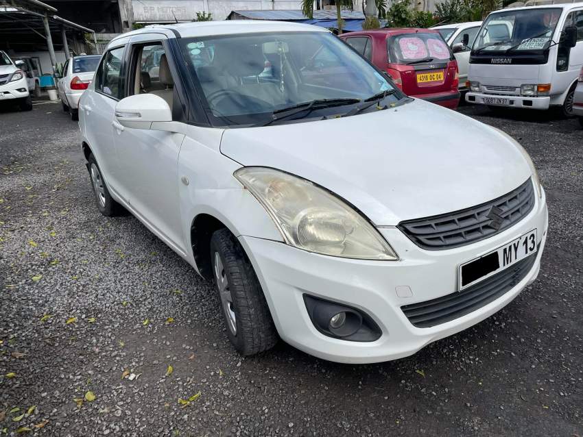 Suzuki Swift Desire YR 13  - 4 - Compact cars  on Aster Vender