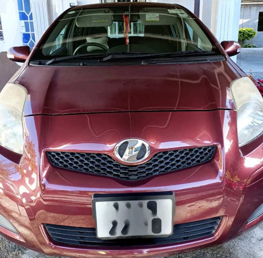 A vendre Toyota vitz en parfaite état - 5 - Family Cars  on Aster Vender