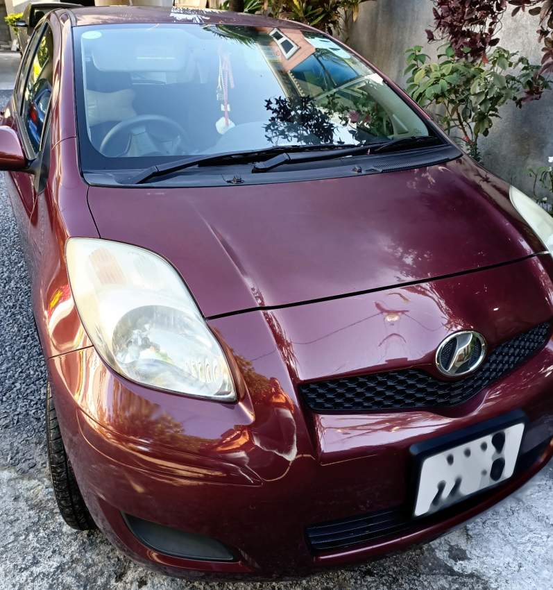 A vendre Toyota vitz en parfaite état - 0 - Family Cars  on Aster Vender