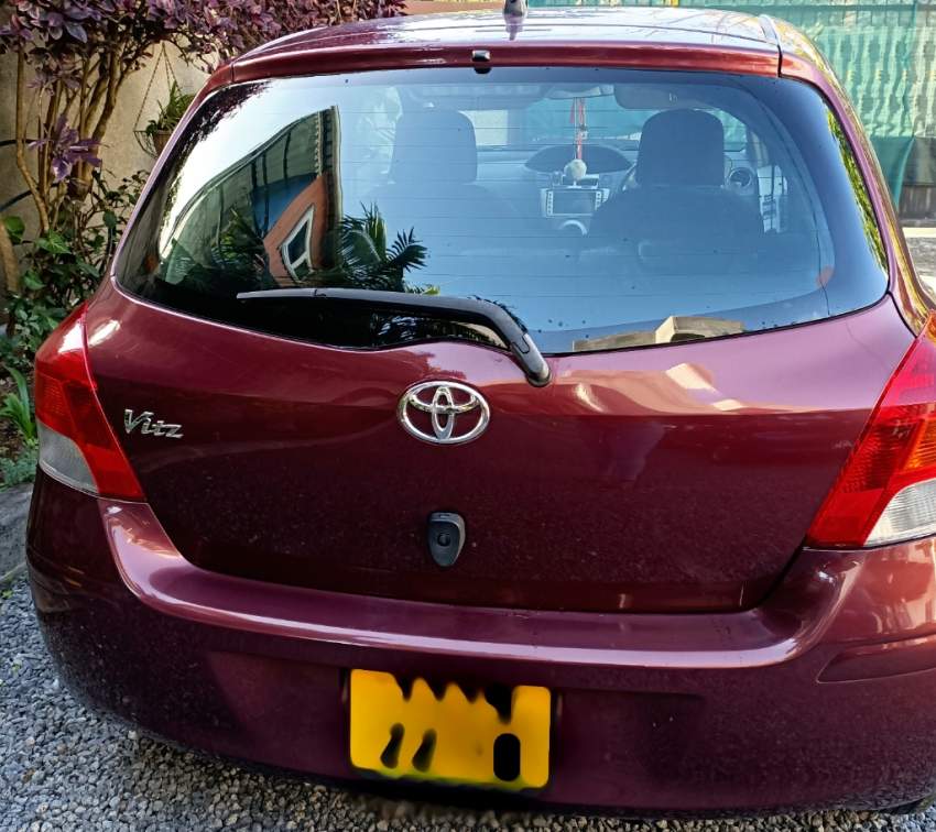 A vendre Toyota vitz en parfaite état - 4 - Family Cars  on Aster Vender