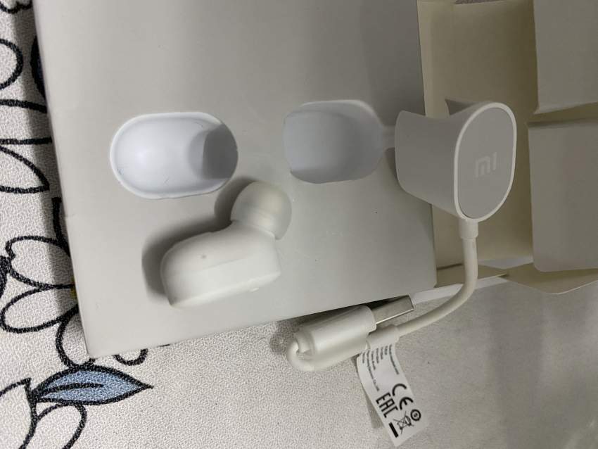 XIAOMI MINI IN-EAR BLUETOOTH WIRELESS EARPHONE - 0 - Other phone accessories  on Aster Vender