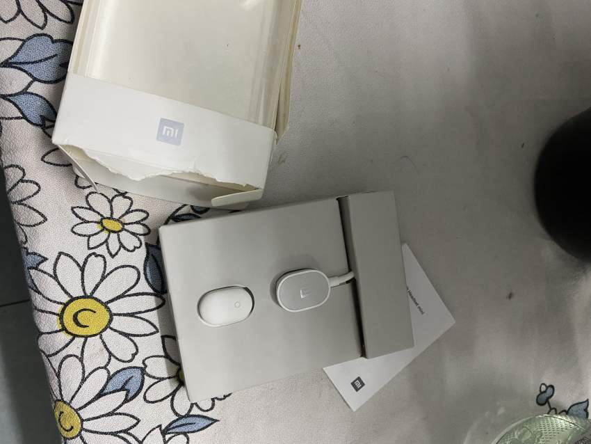 XIAOMI MINI IN-EAR BLUETOOTH WIRELESS EARPHONE - 1 - Other phone accessories  on Aster Vender