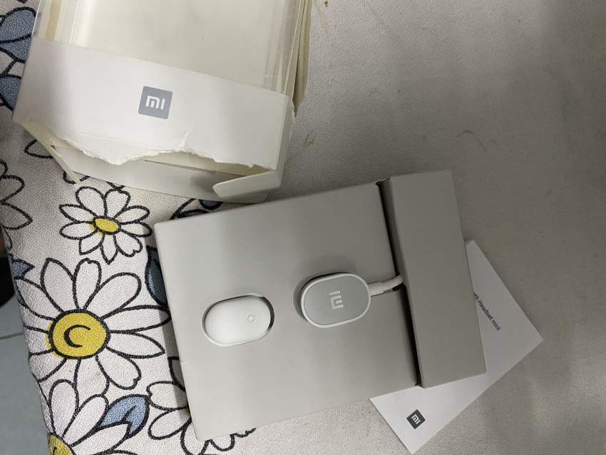 XIAOMI MINI IN-EAR BLUETOOTH WIRELESS EARPHONE - 2 - Other phone accessories  on Aster Vender