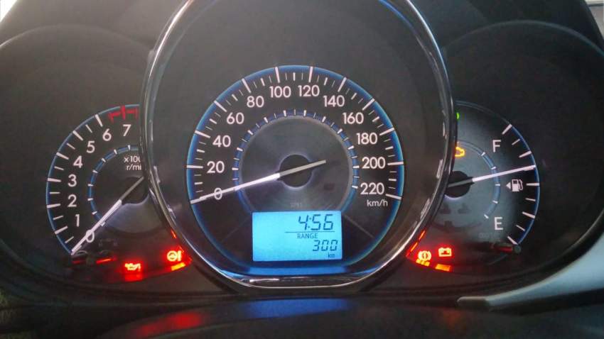 TOYOTA YARIS SEDAN 2014 FOR SALE - 6 - Family Cars  on Aster Vender