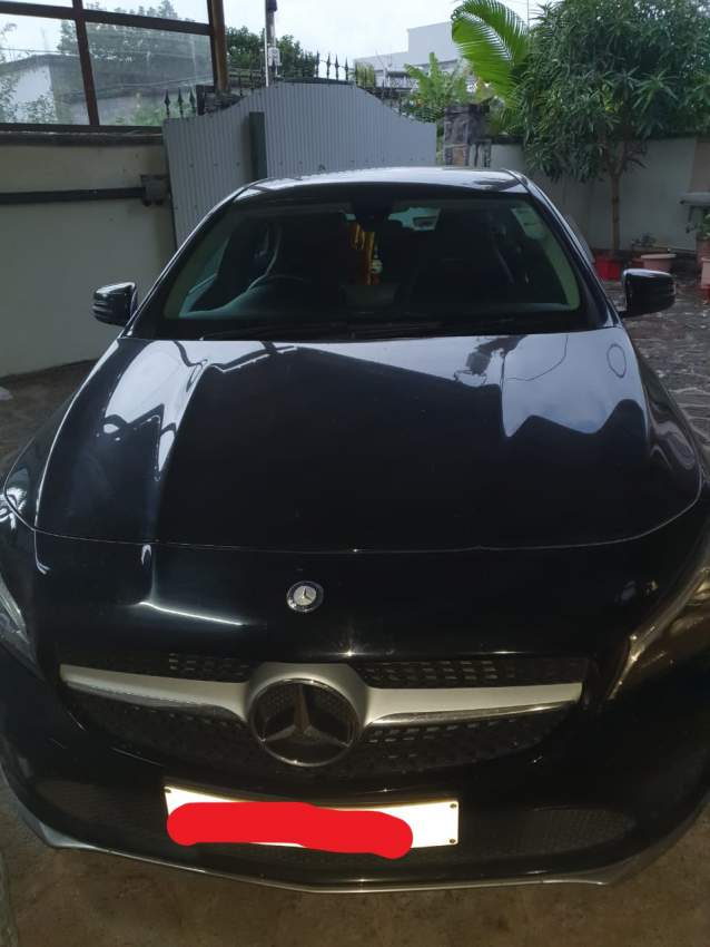 Mercedes-Benz CLA 200 - 3 - Luxury Cars  on Aster Vender