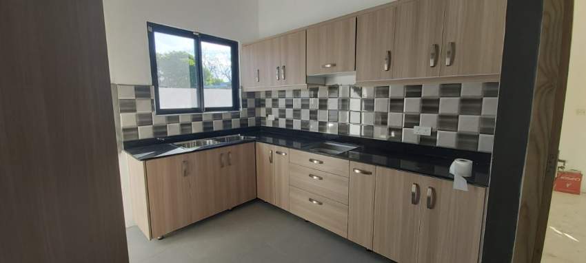 HOUSE FOR SALE  at GRAND GAUBE MELVILLE - 3 - House  on Aster Vender