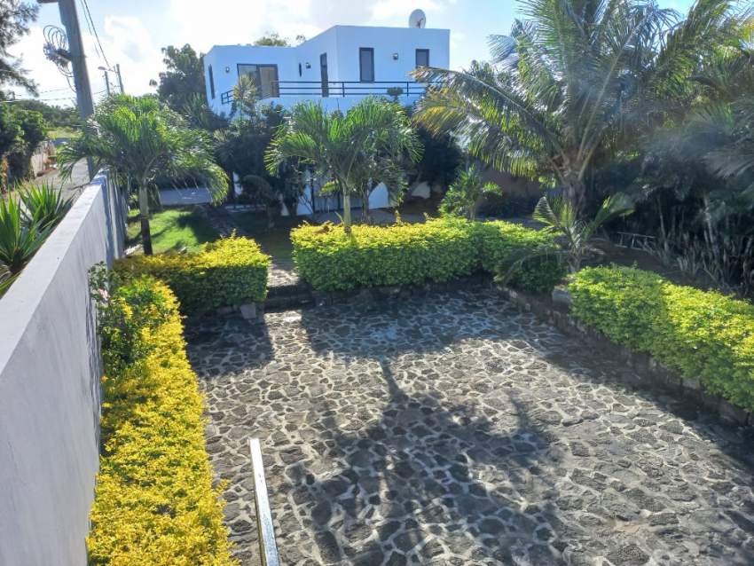 HOUSE FOR SALE  at GRAND GAUBE MELVILLE - 5 - House  on Aster Vender