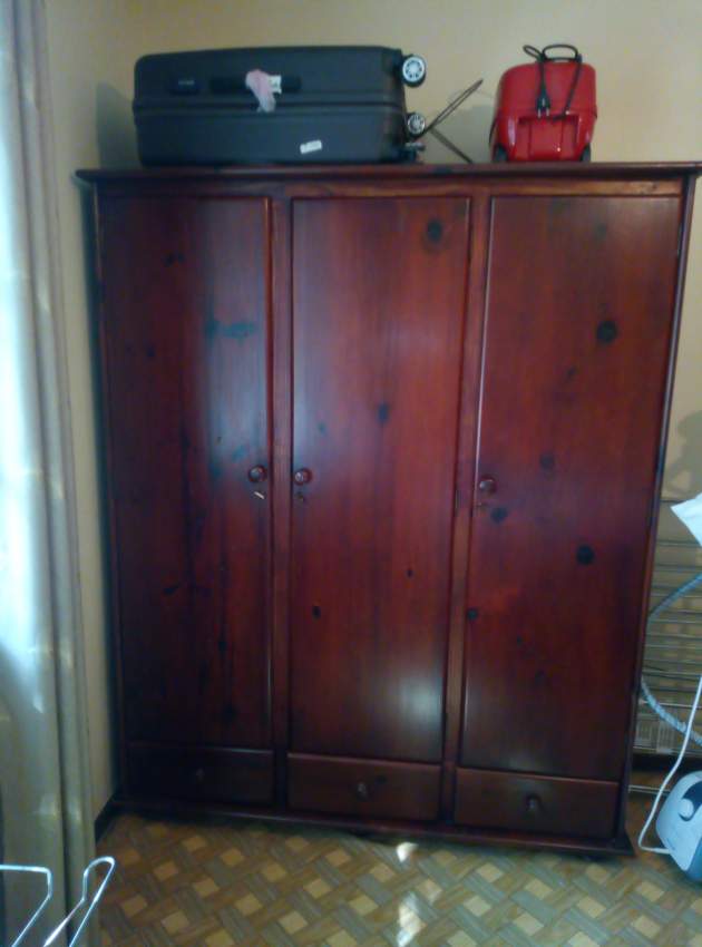 Chambre complète lit matelas plus armoire 3 portes avec penderie - 0 - Bedroom Furnitures  on Aster Vender