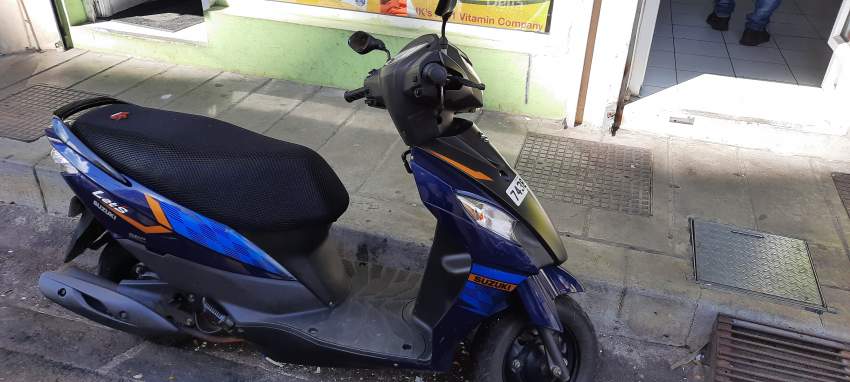 Suzuki lets 110 cc - 0 - Scooters (above 50cc)  on Aster Vender