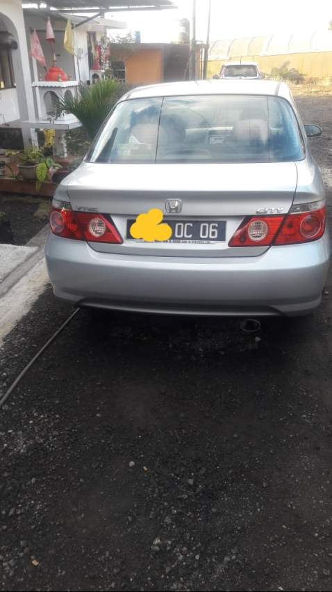 Honda City 2006 - 2 - Family Cars  on Aster Vender