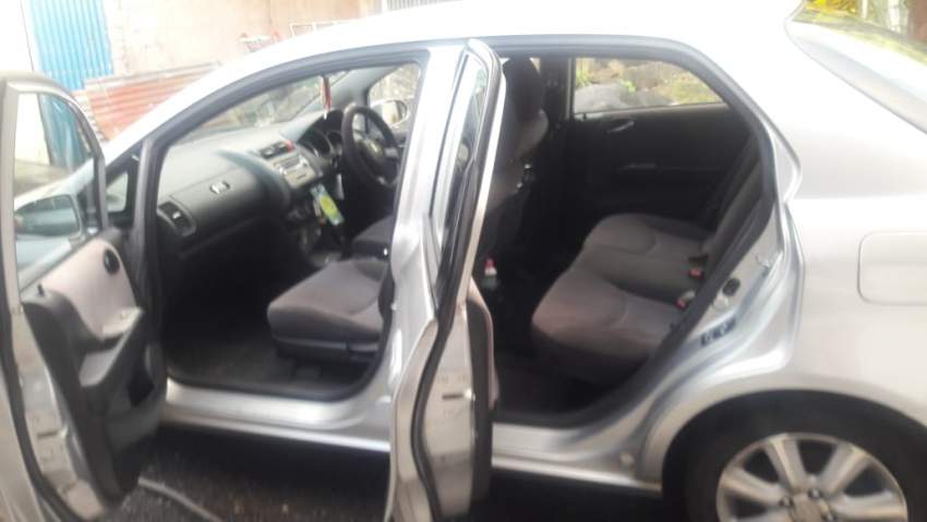 Honda City 2006 - 4 - Family Cars  on Aster Vender