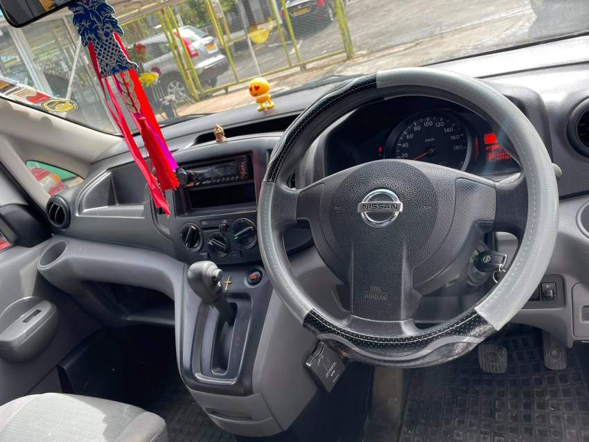 Nissan NV200 YR 12  - 6 - Cargo Van (Delivery Van)  on Aster Vender