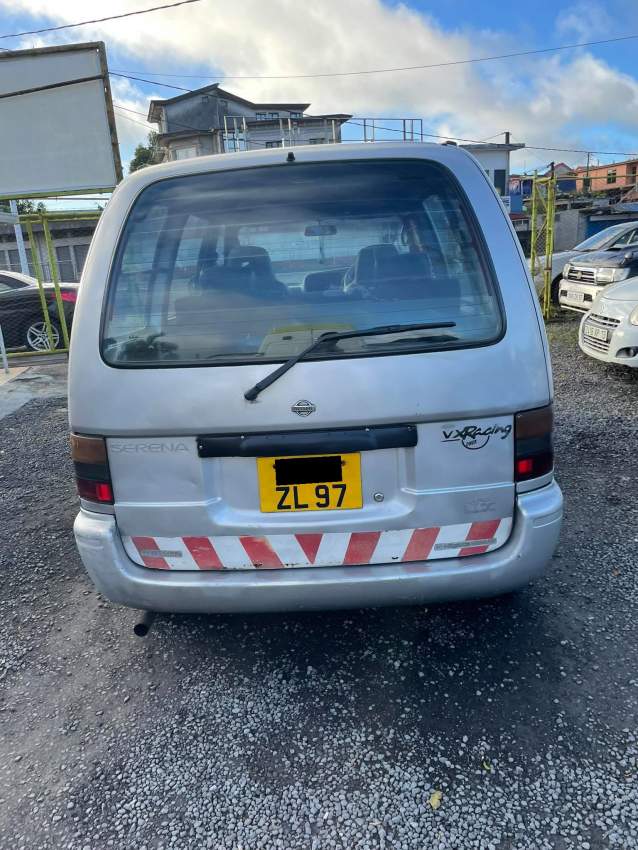 Nissan Serena YR 97  - 1 - Cargo Van (Delivery Van)  on Aster Vender