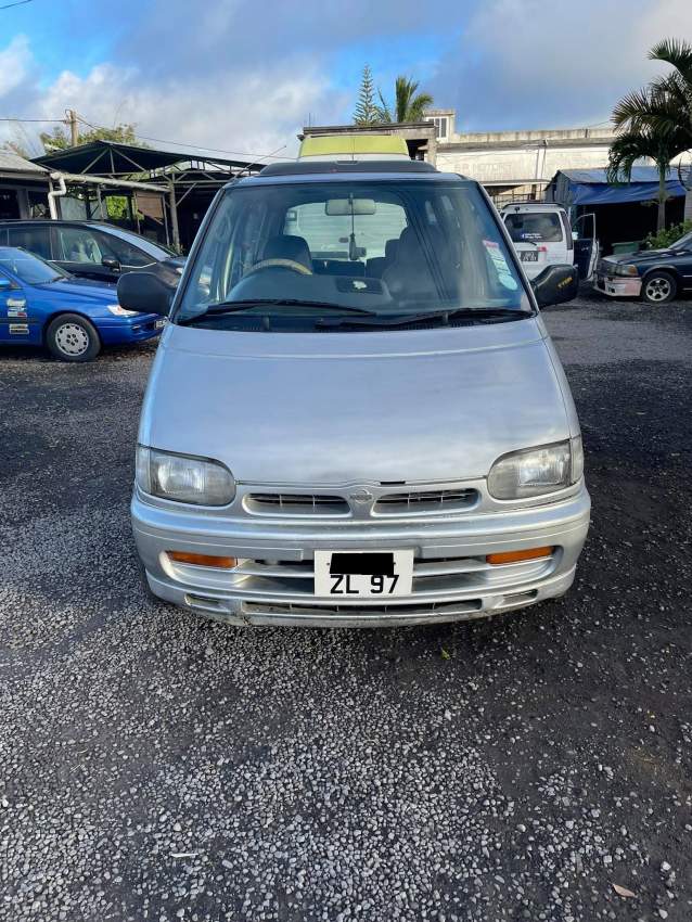 Nissan Serena YR 97  - 2 - Cargo Van (Delivery Van)  on Aster Vender