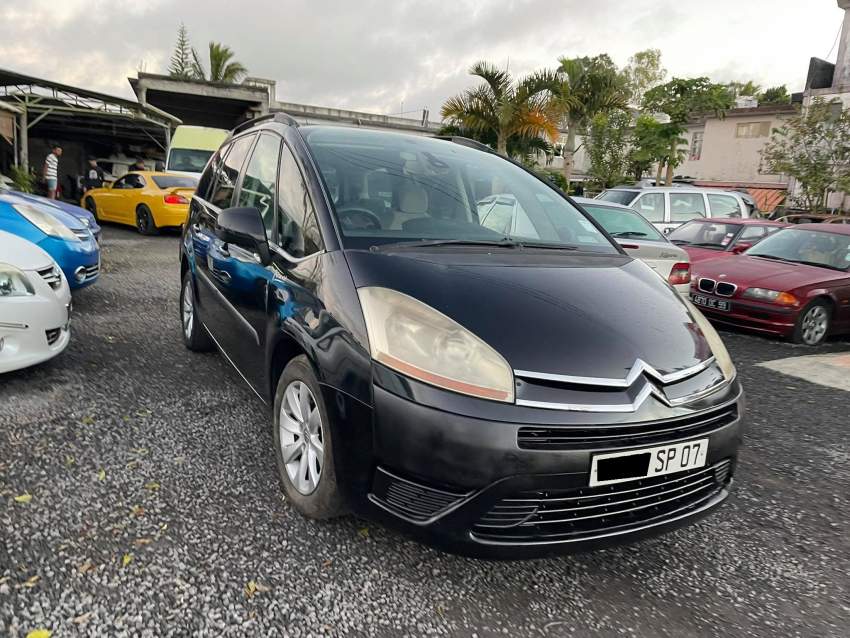 Citroen C4 Picasso Yr 07  - 3 - Family Cars  on Aster Vender