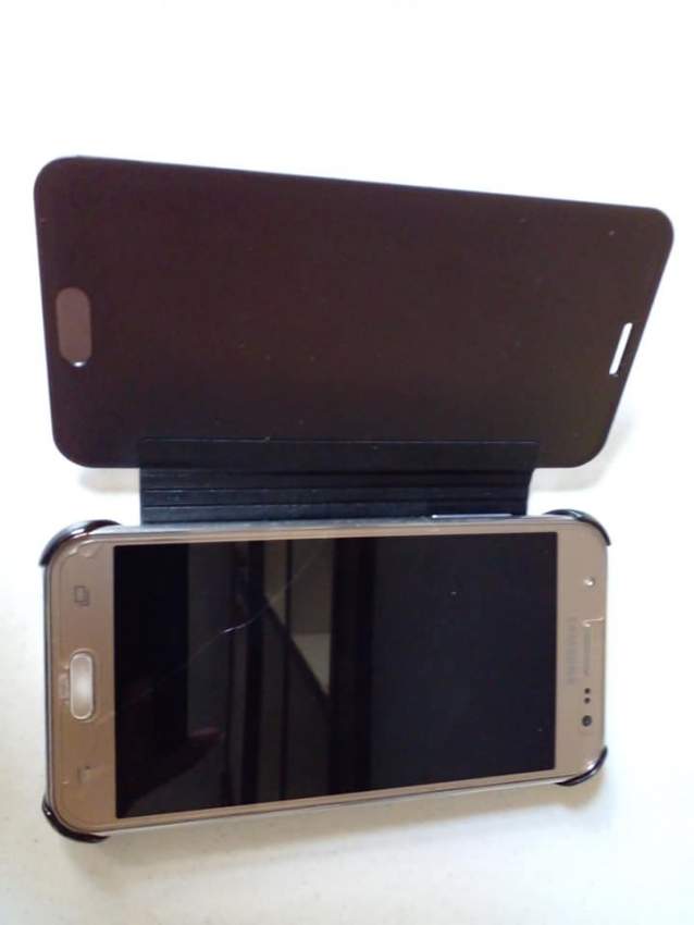 Samsung J5 2015 - dual SIM - 5 - Galaxy J Series  on Aster Vender