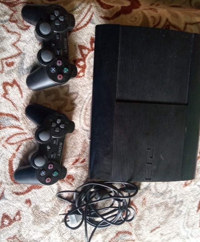 Ps3 with 40 games - 4 - PlayStation 3 (PS3)  on Aster Vender