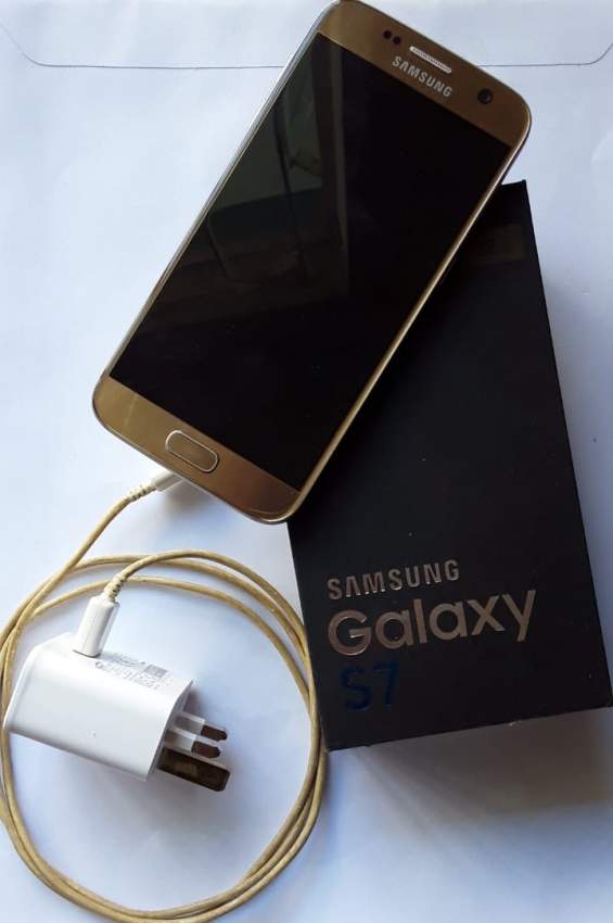 SAMSUNG GALAXY S7 - PLATINUM GOLD - 4GB RAM -32GB - 3 - Galaxy S Series  on Aster Vender