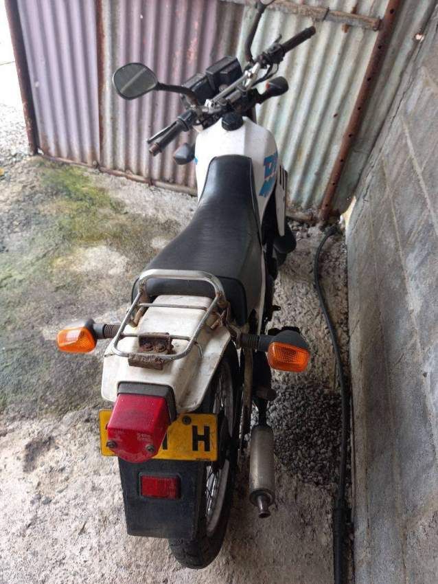 Sanen Moonsamy THANDRAYEN - 0 - Sports Bike  on Aster Vender