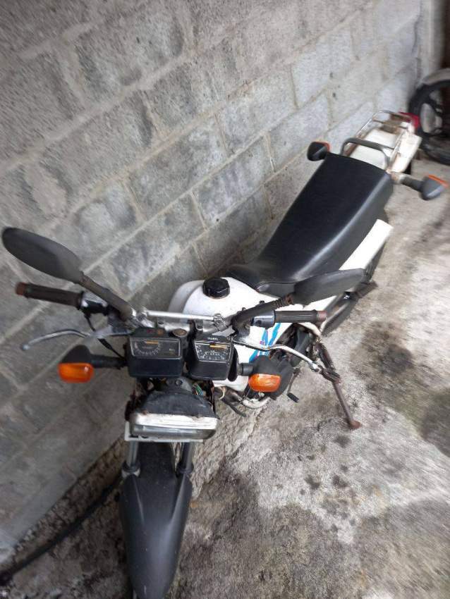 Sanen Moonsamy THANDRAYEN - 2 - Sports Bike  on Aster Vender