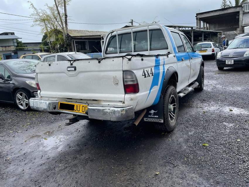 4x4 Mitsubishi L200 YR 00  - 5 - Pickup trucks (4x4 & 4x2)  on Aster Vender