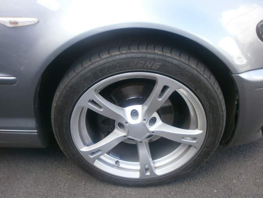 BMW 318 I - 6 - Family Cars  on Aster Vender