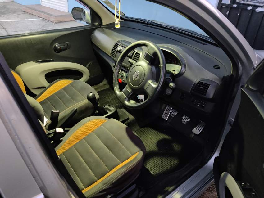 Nissan March SR - 2 - Compact cars  on Aster Vender
