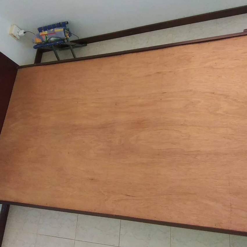 Lit en bois 193x116x56  - 1 - Bedroom Furnitures  on Aster Vender