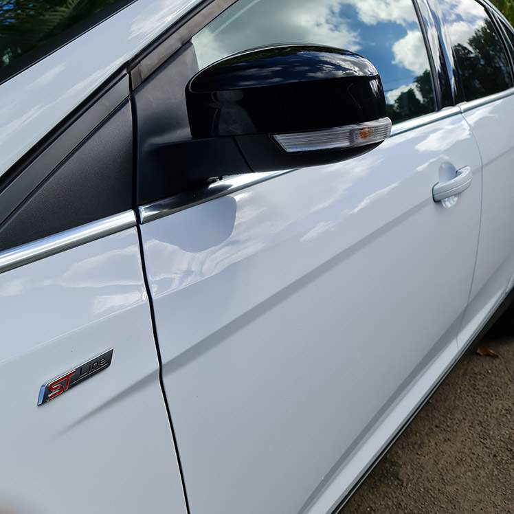 FORD FOCUS TITATNIUM ST LINE - 8 - Luxury Cars  on Aster Vender