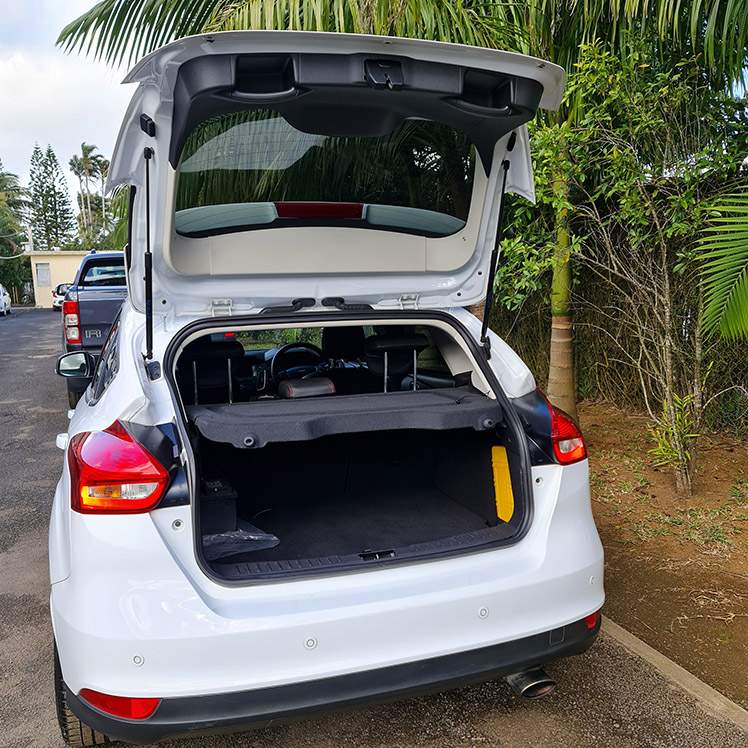 FORD FOCUS TITATNIUM ST LINE - 2 - Luxury Cars  on Aster Vender