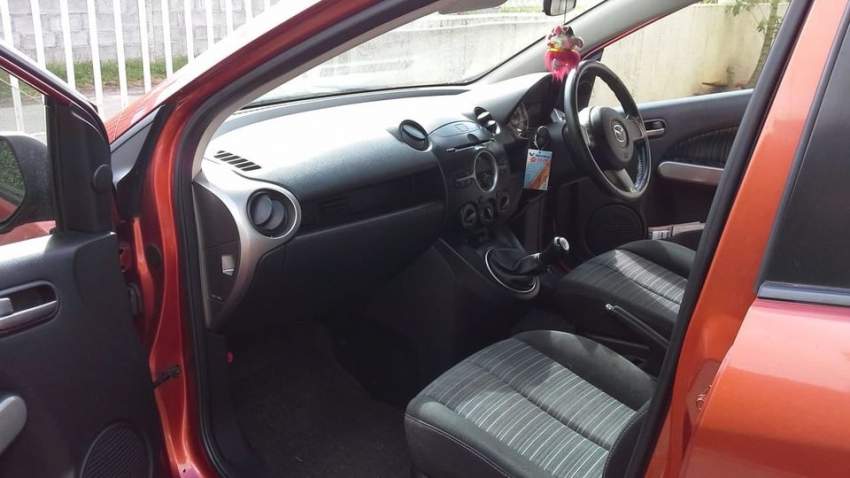 Mazda Demio 2010 - 2 - Compact cars  on Aster Vender