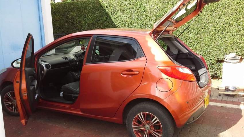 Mazda Demio 2010 - 5 - Compact cars  on Aster Vender