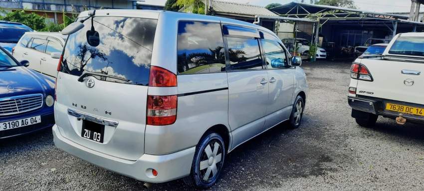 Toyota noah year 03 - 1 - Family Cars  on Aster Vender