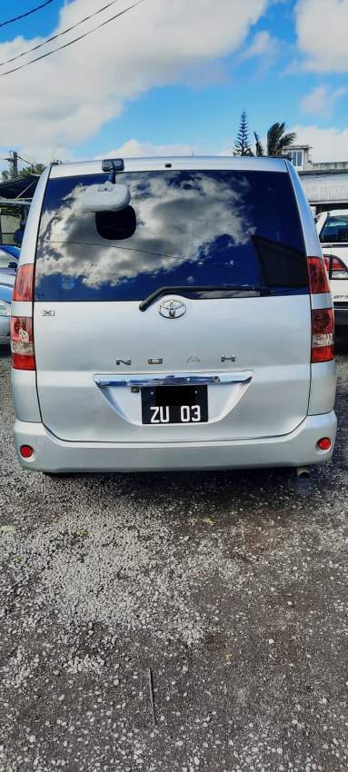 Toyota noah year 03 - 2 - Family Cars  on Aster Vender