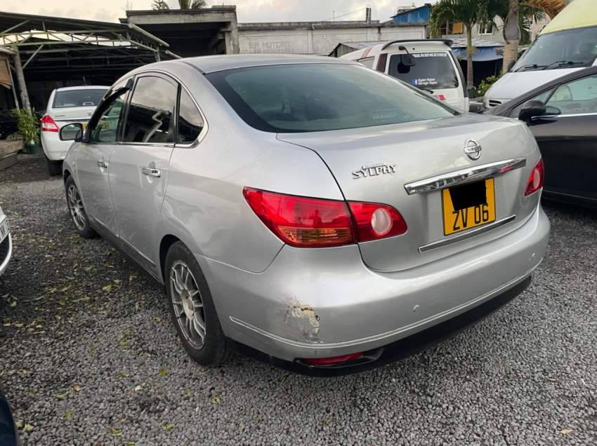 Nissan Bluebird sylphy Year 06 - 5 - Family Cars  on Aster Vender