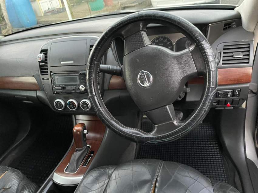 Nissan Bluebird sylphy Year 06 - 2 - Family Cars  on Aster Vender