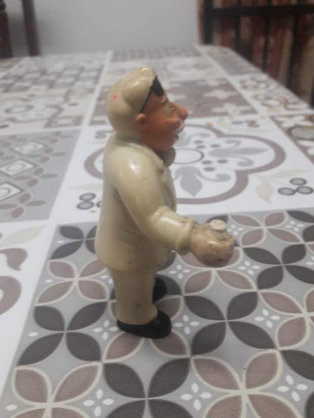 Colomel sandras - 0 - Old stuff  on Aster Vender