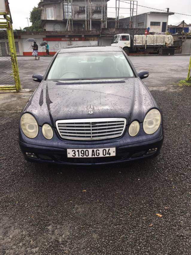 Mercedes benz  E270 Yr 04  - 6 - Luxury Cars  on Aster Vender
