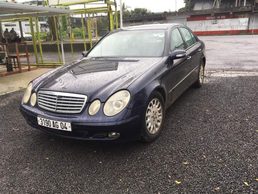 Mercedes benz  E270 Yr 04  - 4 - Luxury Cars  on Aster Vender